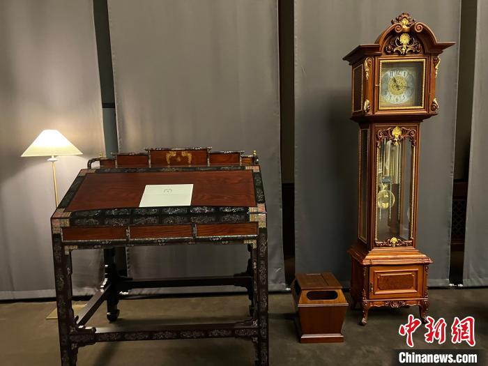 圖為春秋館展覽陳設的青瓦臺家具。　劉旭 攝