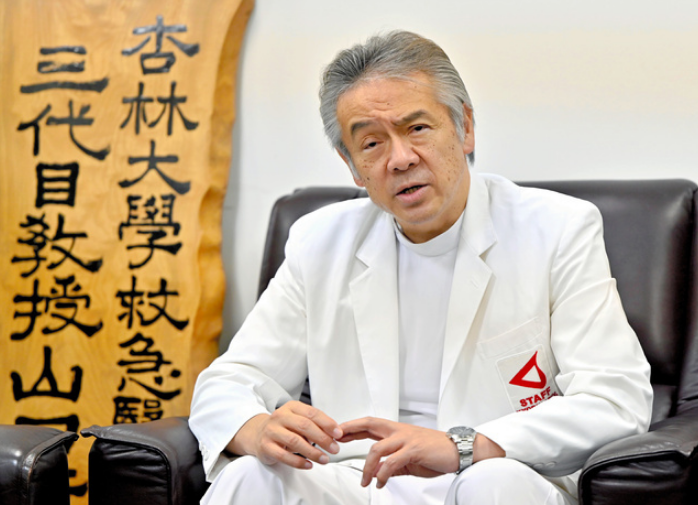 日本杏林大學(xué)醫(yī)學(xué)部教授山口芳裕。（圖片來源：《朝日新聞》）