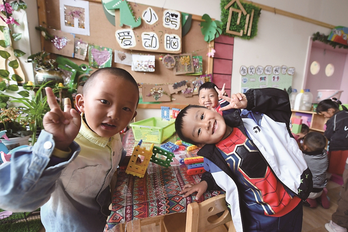 江蘇援建的拉薩市江蘇實(shí)驗(yàn)幼兒園，所有師資在江蘇接受培訓(xùn)，打造具有江蘇水準(zhǔn)的優(yōu)質(zhì)學(xué)前教育資源。 本報(bào)記者 萬(wàn)程鵬 攝