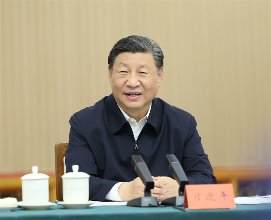 2024年5月23日下午，中共中央總書記、國(guó)家主席、中央軍委主席習(xí)近平在山東省濟(jì)南市主持召開(kāi)企業(yè)和專家座談會(huì)并發(fā)表重要講話。新華社記者 鞠鵬 攝