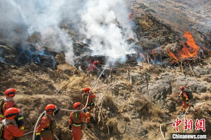 山地滅火訓練?！∥鞑厣窒揽傟犔厍诖箨?供圖